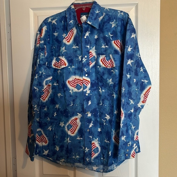 Wrangler Calm Before The Storm men’s blue rodeo patriotic pearl snap shirt
